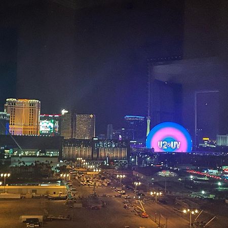 Signature Mgm Suite With Strip And Sphere View Las Vegas Eksteriør billede